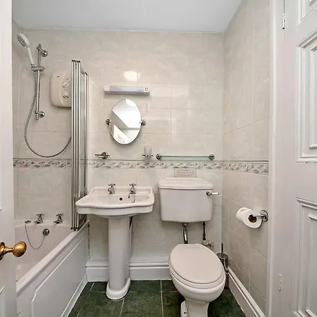 Finest Retreats - York Hall Thirsk