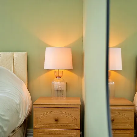 Finest Retreats - York Hall * Thirsk